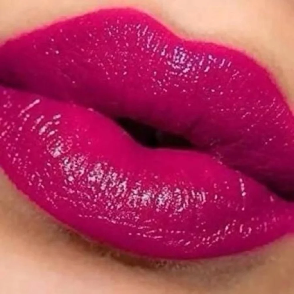 Too Faced Melted Liquified Long Wear Lipstick in Melted‎ Berry